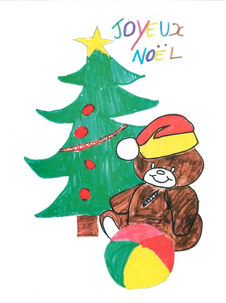 Natal — ursinho de pelúcia e árvore de Natal — realizada por John, 9 anos, para a APF - Frente