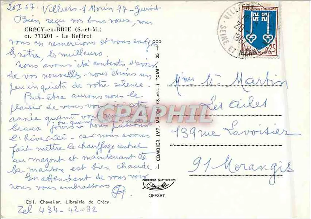 Crécy-en-Brie — Torre da Igreja coberta de videira — editor Cim - Verso