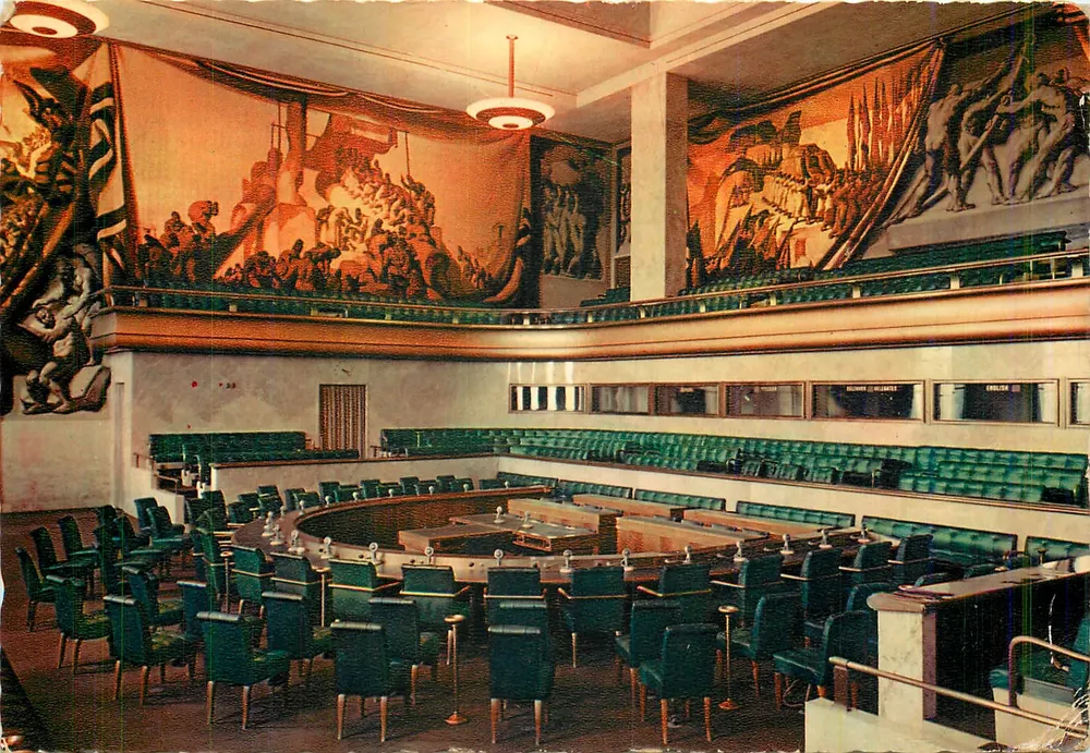 Palais des Nations - Genève — Salle des Conseils - Recto