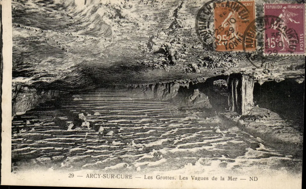 Arcy-sur-Cure — Les Grottes. Les Vagues de la Mer — ND - Recto