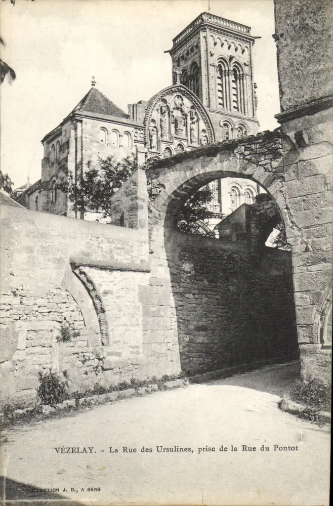 VÉZELAY - Die Straße der Ursulinen, Aufnahme von der Straße des Pontot — Sammlung J. D. in Sens - Vorderseite
