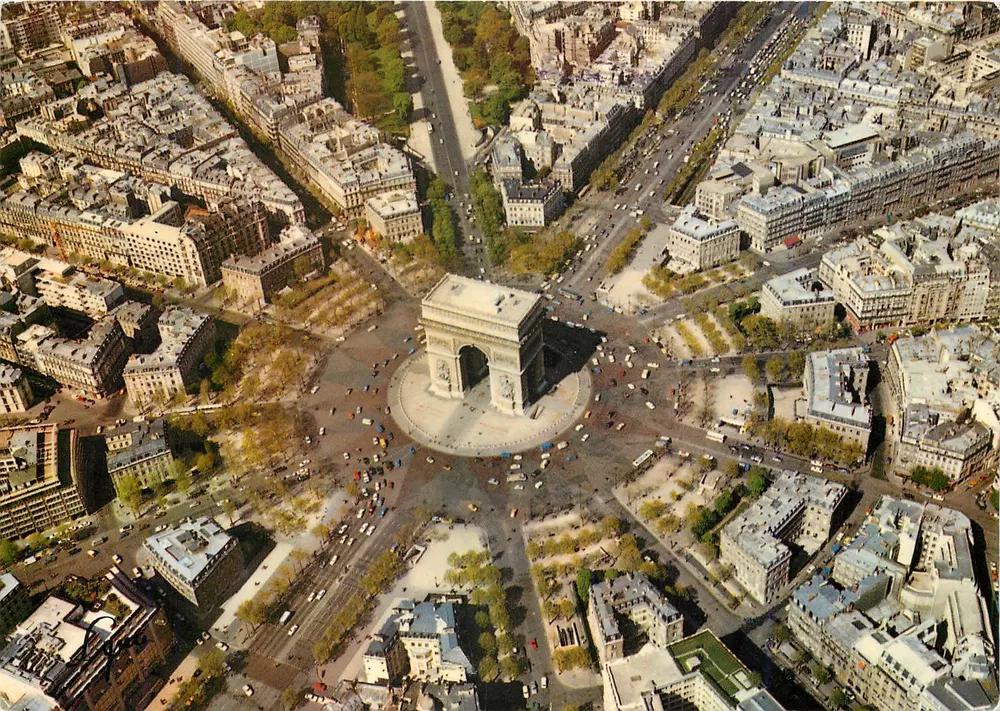Arc de Triomphe — Place Charles-de-Gaulle — Éditions de l'Interdite - Recto