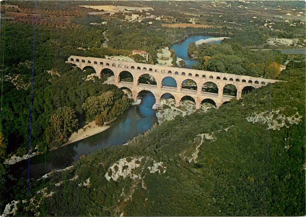 Pont du Gard — römischer Aquädukt — Magenta Editions - Vorderseite