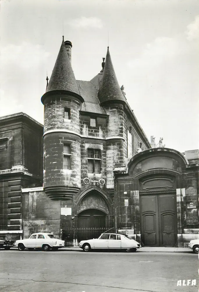 Hôtel de Clisson — Paris — Edição ALFA, MAISONS-ALFORT - Frente