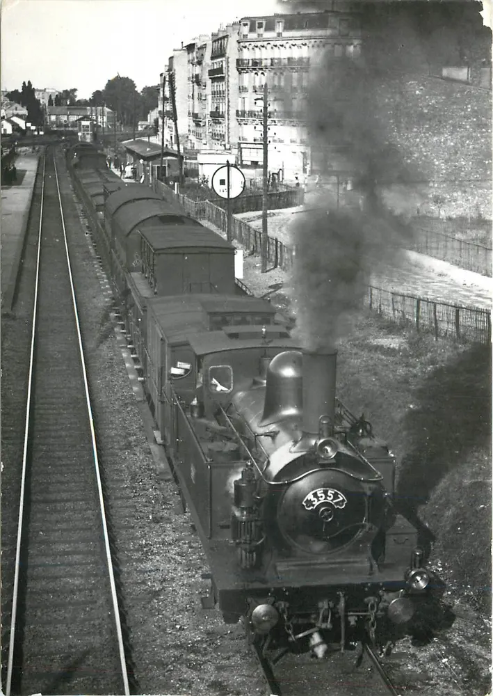 Train à vapeur n° 4557 — Gare d'Asnières — Éditions J. Jaurès - Recto