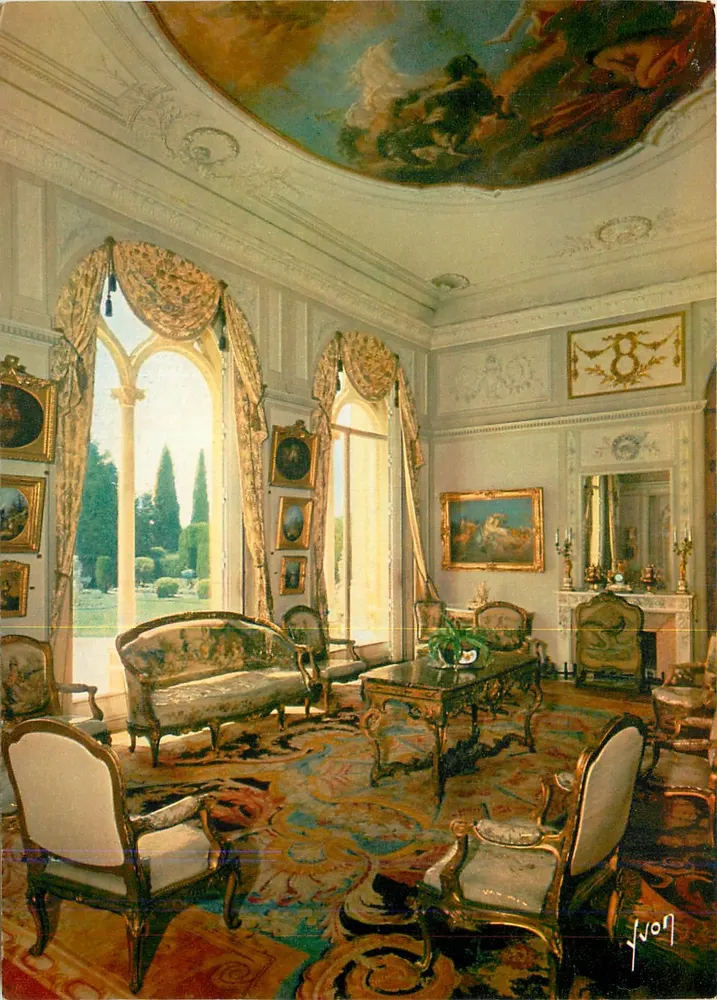 Saint-Jean-Cap-Ferrat — Villa Musée "Ile-de-France" (Fondation Ephrussi de Rothschild) — Salon Louis XV — Éditions Draeger - Recto