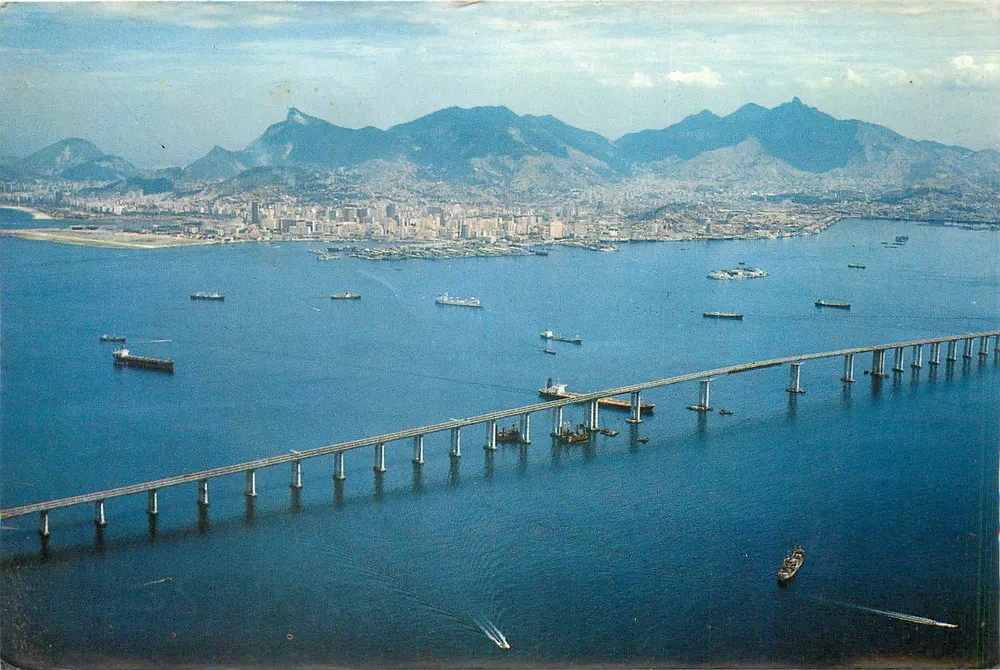 Ponte Presidente Costa e Silva — Rio-Niterói — Editor Curitiba - Frente