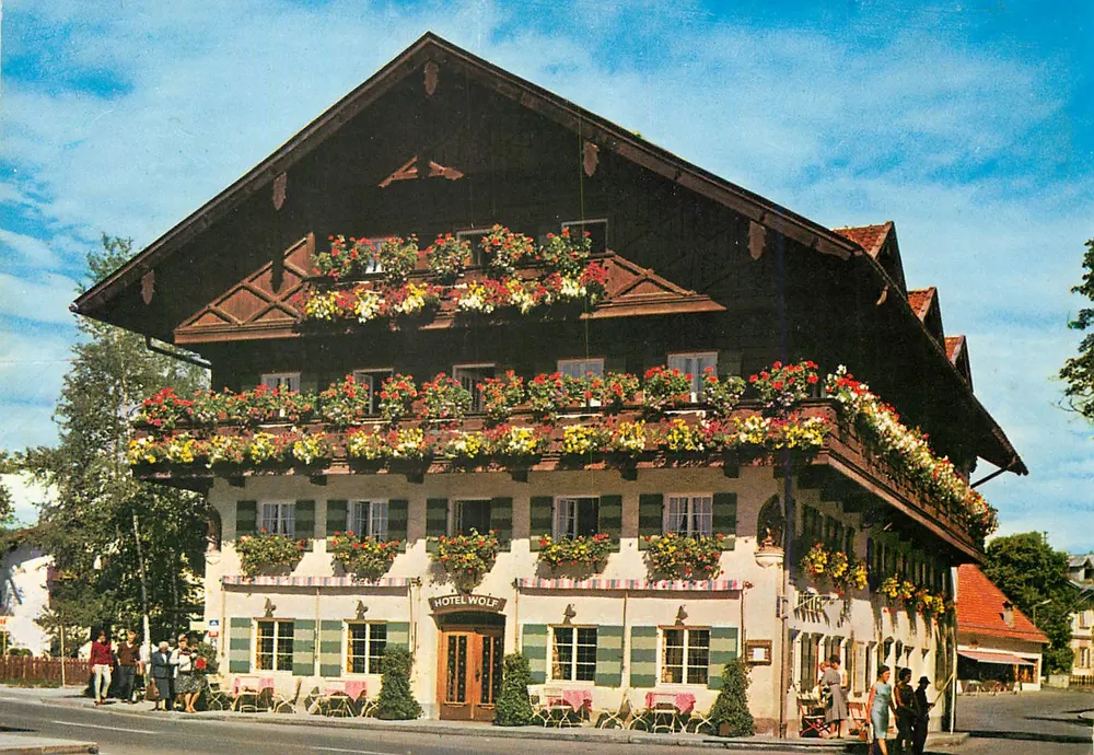 Hotel Wolf — Oberammergau — Photo-Verlag Hinterburger - Frente