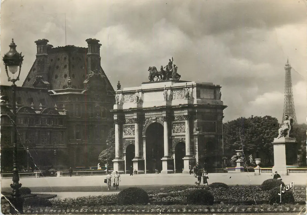 Paris — Arco do Triunfo do Carrousel — Edições d'Art Martel, n° I.B. 537 - Frente