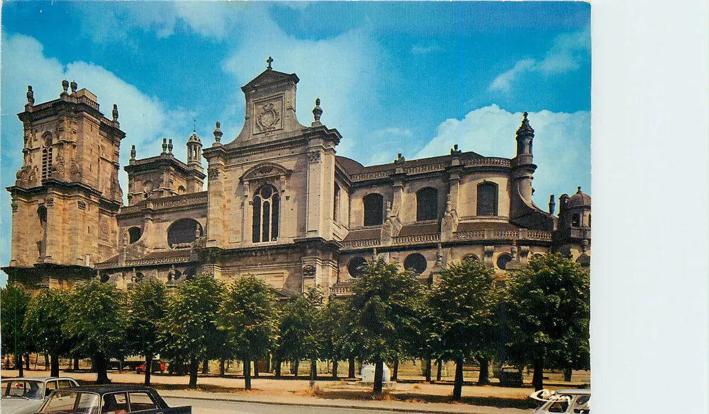 Vitry-le-François — A Igreja de Nossa Senhora — Impressor Mâcon - Frente