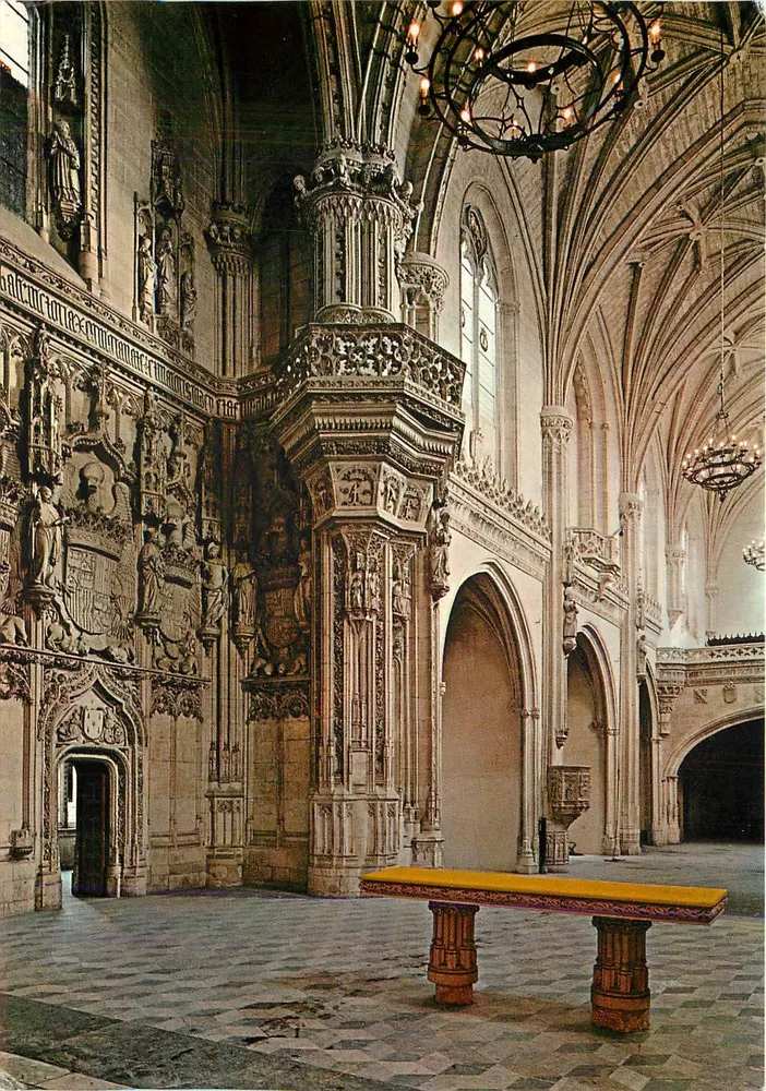 Toledo — Intérieur de l'église de San Juan de los Reyes — L. Arribas - Recto