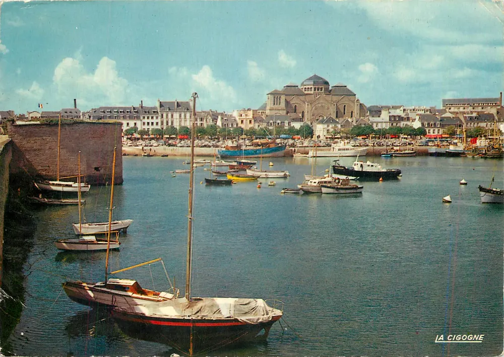 O porto de Trégunc — Concarneau (Finistère) — A Cegonha - Frente