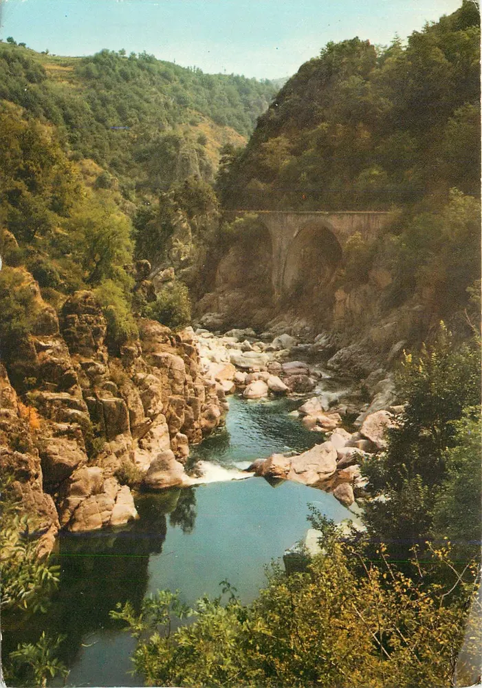 Die Gorges du Doux — zwischen Tournon und Lamastre — Éditeur L. Cellard - Vorderseite