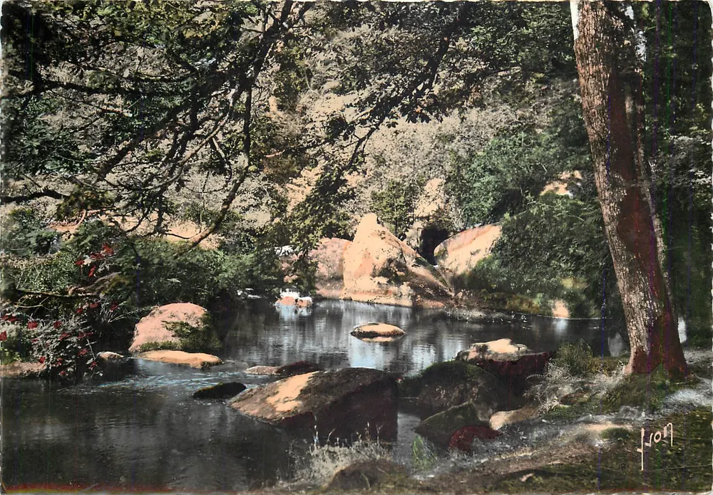 Huelgoat (Finistère) — Mare aux Fées — Les Éditions d'Art, Parigi - Recto
