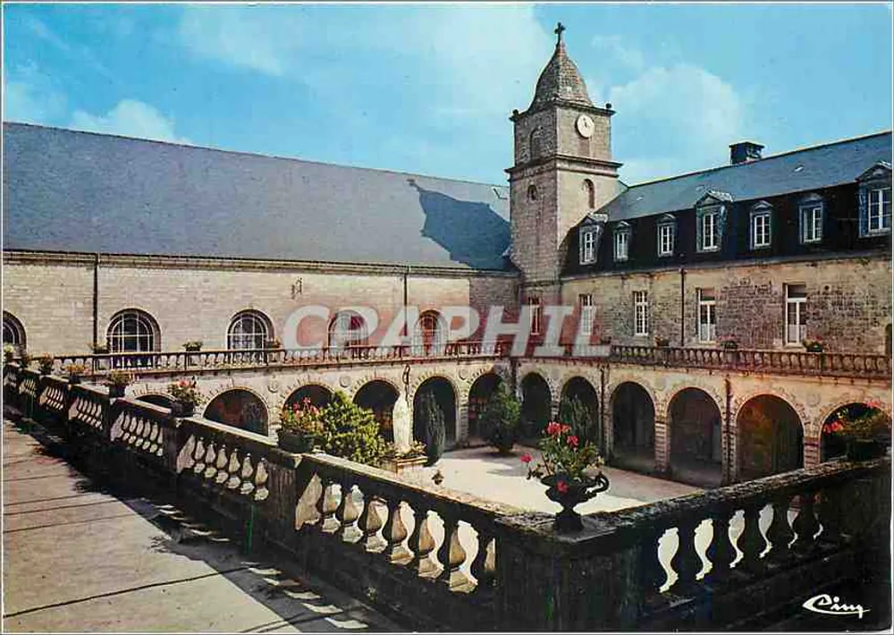 लैंगोनेट के अब्बी के क्लोइस्टर — मोर्बिहान — प्रिंटर कॉम्बियर - आगे