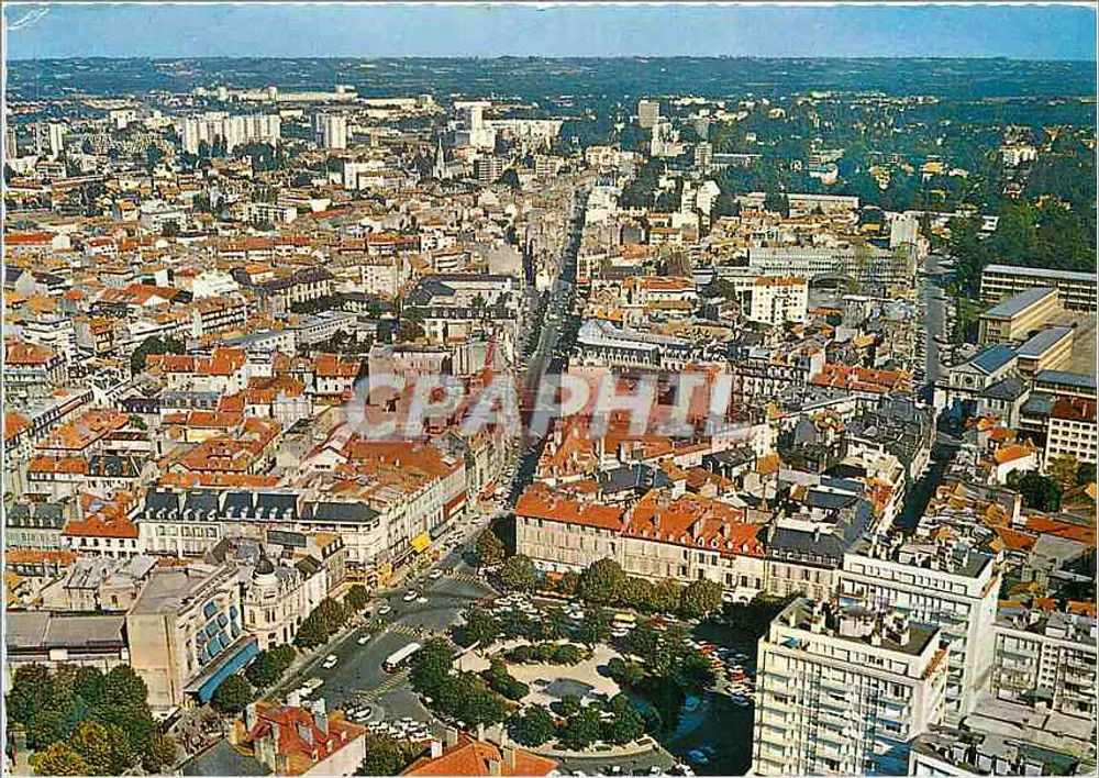 Vista aérea de Pau — Basque-Pyrénées — editor DASCO - Frente