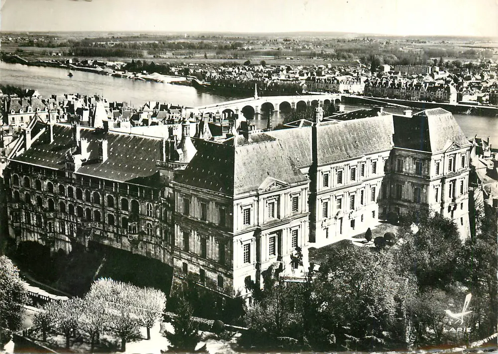 Blois — O Castelo — Lapie Service Agencie - Frente