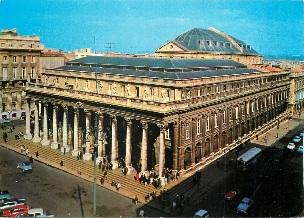Bordeaux — O Grande Teatro (1773, arquiteto Louis) — Edições E. Renaud & Buzaud - Frente