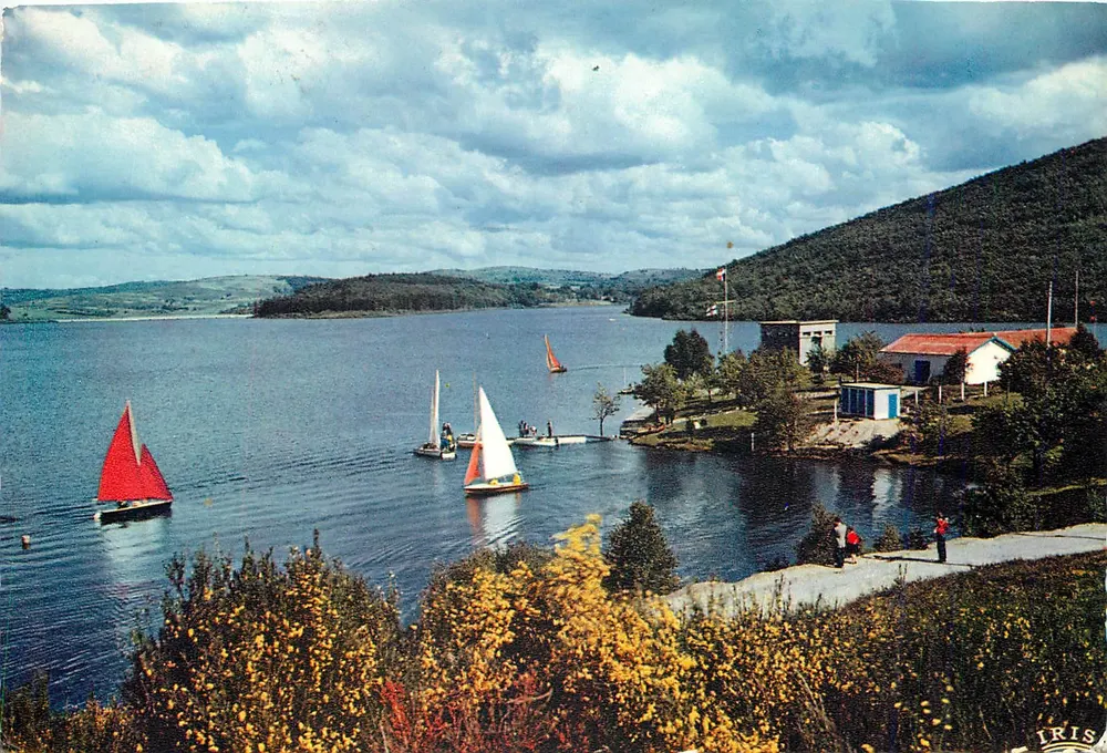 Lago de Vassivière — Limousin pittoresque — Éditions IRIS - Frente