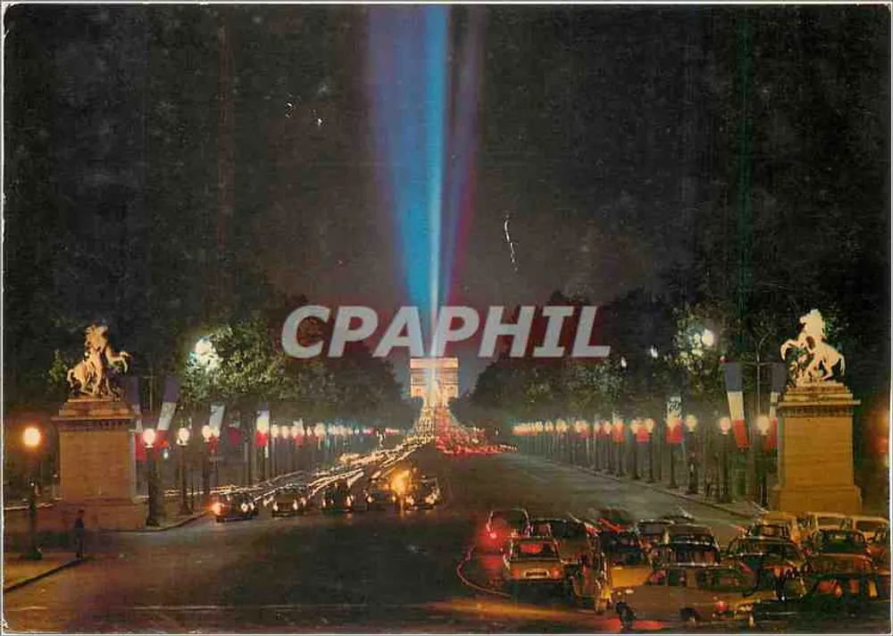 Paris, à noite — Avenida dos Campos Elísios — reprodução proibida - Frente