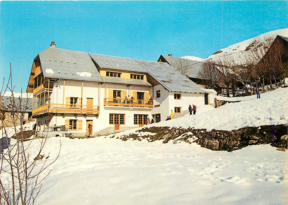 St-Jean-d'Arves — Chalet 'Les Clarines' — Editora: Saint-Étienne-de-Maurelaine - Frente