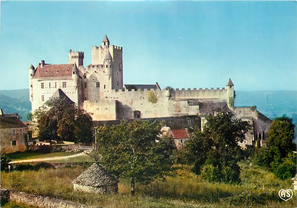 Schloss Beynac — Dordogne — AS - Vorderseite