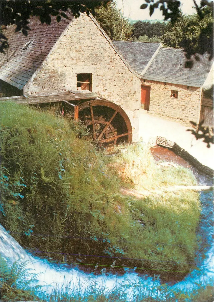 Moulin de Kérouat — Communa — Parc Naturel Régional d'Armorique - Frente