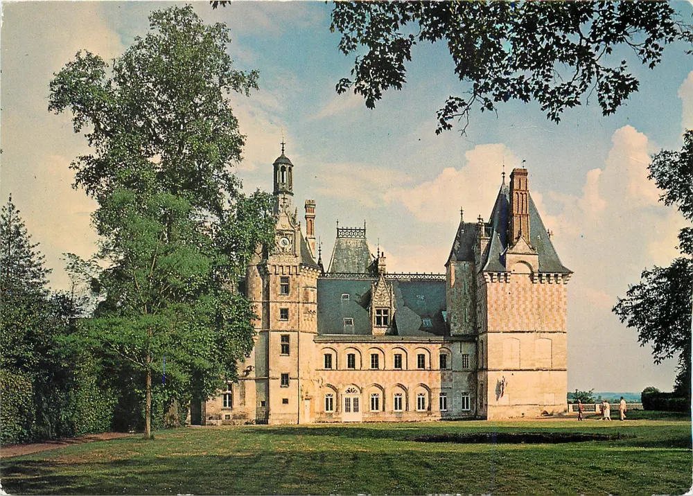 Castello di Montigny-le-Gannelon — Façade Rinascimentale — Société Alsacienne d'Expansion Photographique - Recto