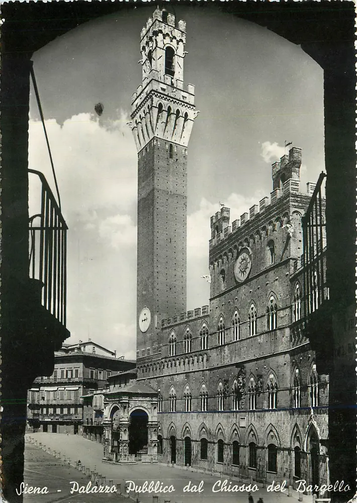 Siena — Palazzo Pubblico vom Chiasso del Bargello — Vera Fotografia, Siena - Vorderseite