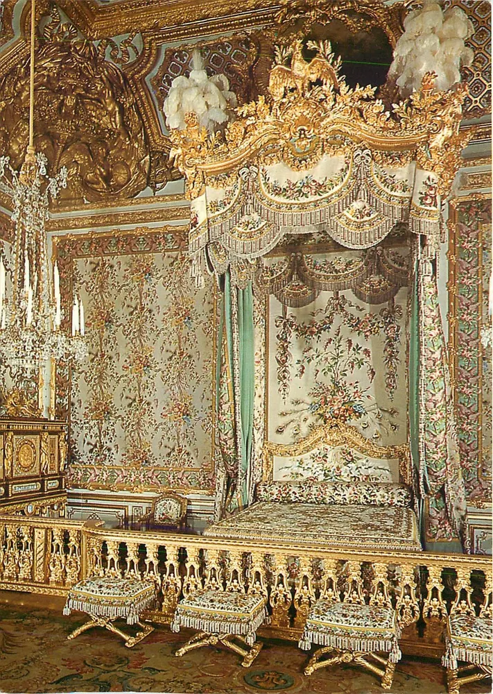 Versailles — A Câmara da Rainha — Edições Toulouse - Frente