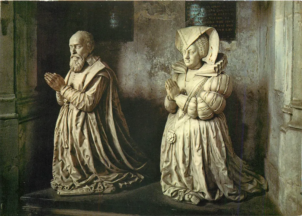 Autun - Catedral de São Lazaro — Escultura de Nicolas Guillain chamado Cambray — n°71.135.35 - Frente