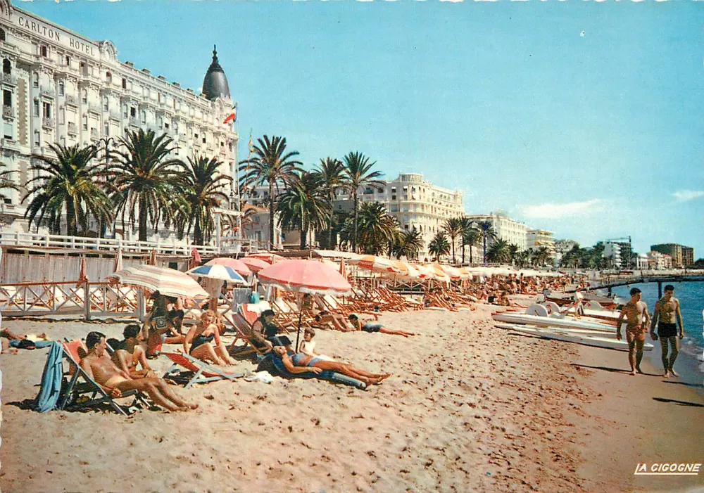 Cannes - A Praia — Hotel Carlton — Ed. La Cigogne - Frente