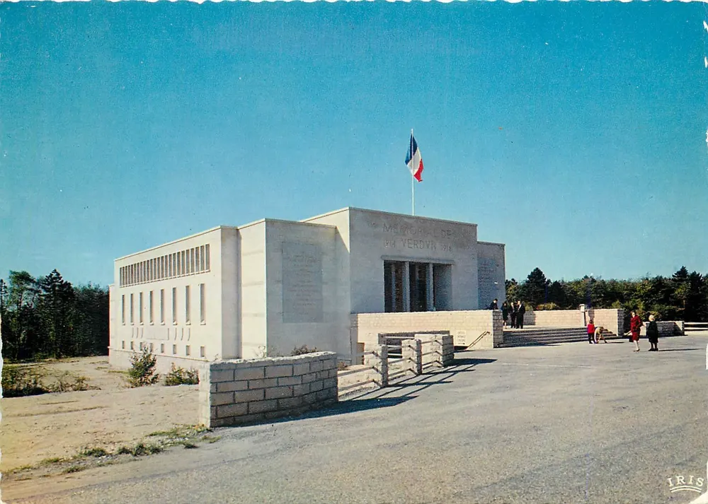 Memorial de Verdun 1918 — Editor IRIS - Frente