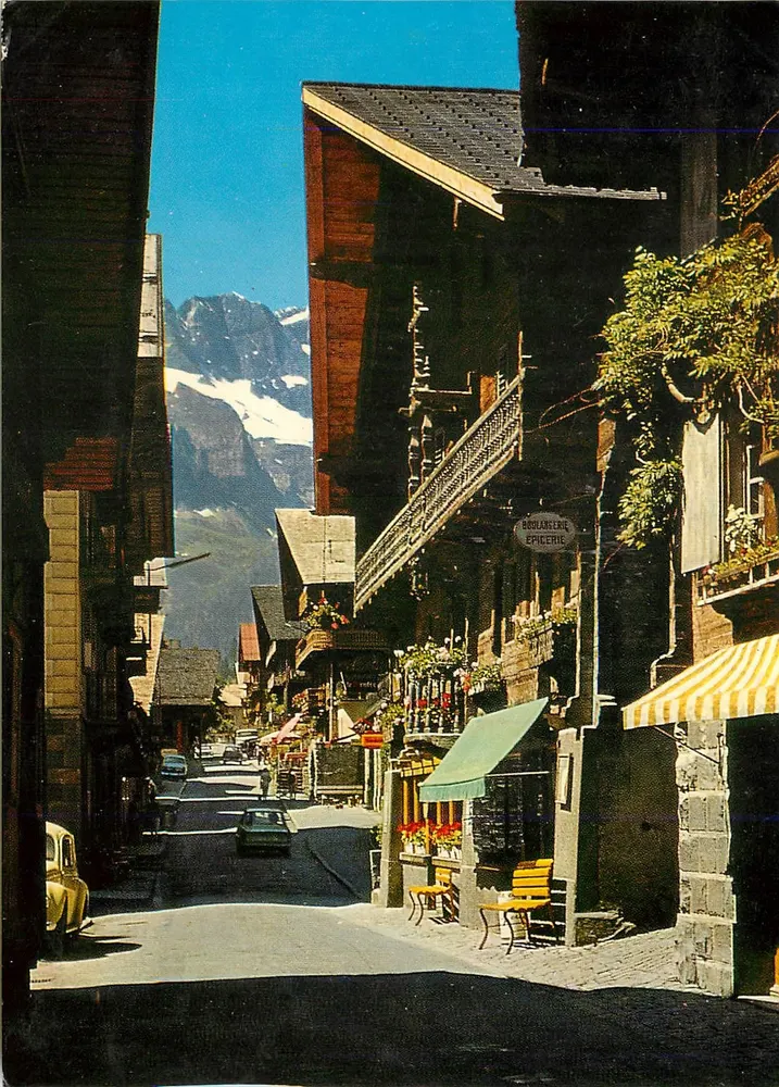 Champéry — Typische Häuser des Val d'Illiez — Phot. Klopfenstein - Vorderseite