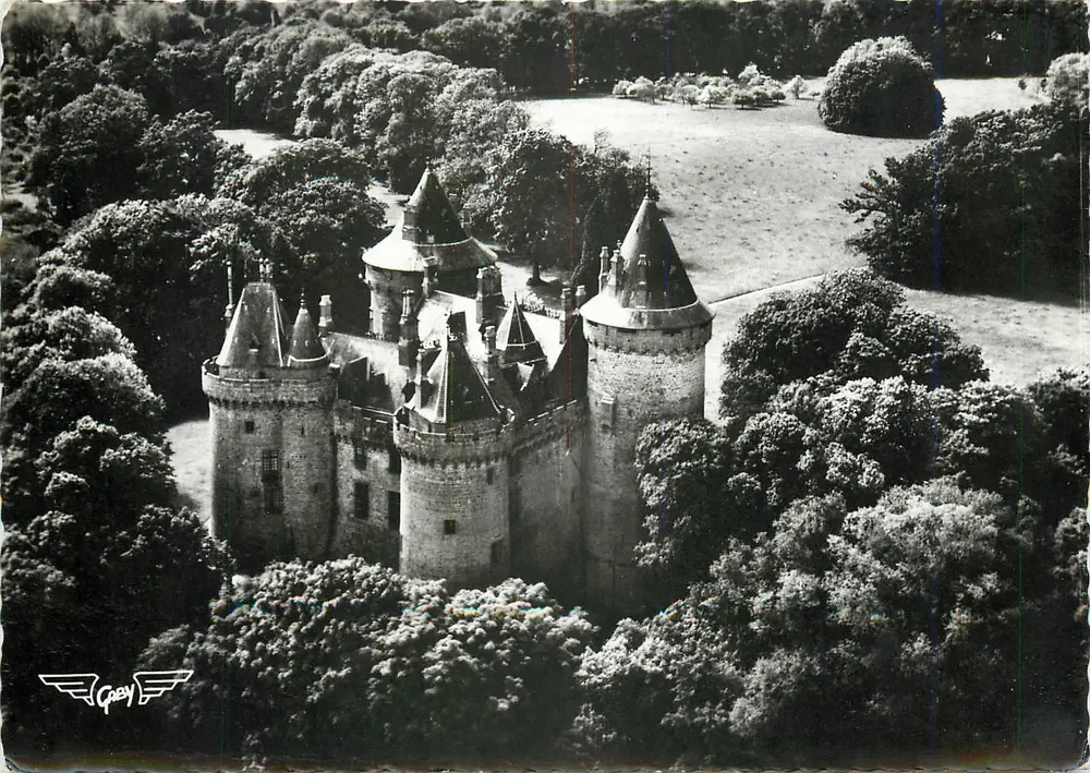Castelo de Combourg — Ille-et-Vilaine — Edições Gaby - Frente