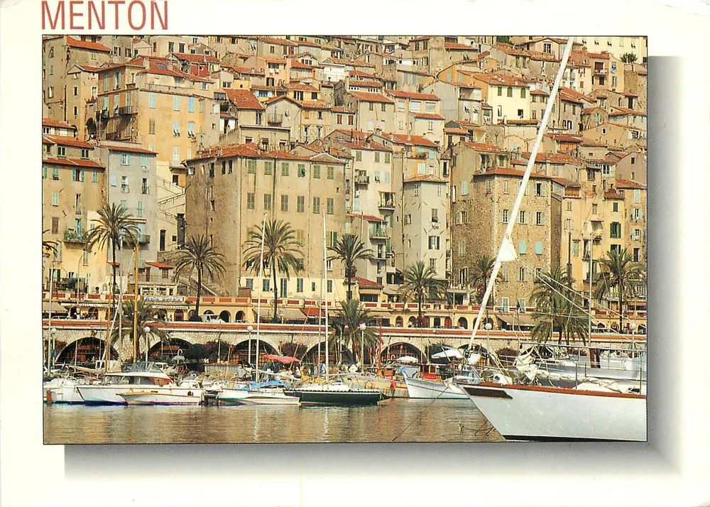 Menton — Vista do porto e das casas sobre o porto — Foto TOY - Frente