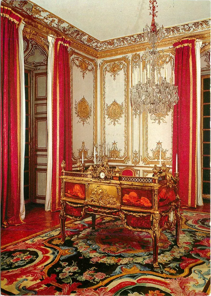 Versailles — O Gabinete Interno do Rei — Éditions d'Art - Frente