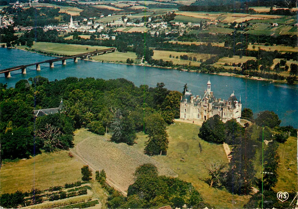Champceaux (Maine-et-Loire) — Das Schloss und die Loire in Richtung Oudon — Artaud de la Mécanique, Nantes - Vorderseite