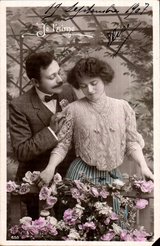 Liebendes Paar — Rosen und Erklärung — unbekannter Verlag, Nr. 658 - Vorderseite