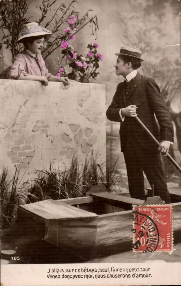 Junges Paar am Ufer eines Sees — romantische Szene — unbekannter Verlag, Nr. 705 - Vorderseite