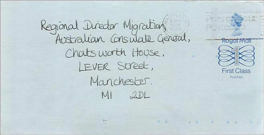 Briefumschlag Vereinigtes Königreich — an das Generalkonsulat Australiens in Manchester — 1£ Royal Mail Stempel - Vorderseite