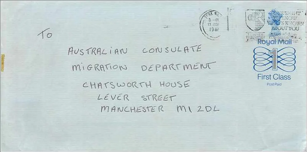 Postkarte an das australische Konsulat in Manchester — Royal Mail First Class - Vorderseite