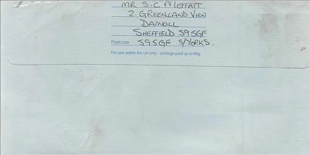 Ansichtskarte aus Manchester — Australischer Konsulat — Briefmarken Royal Mail 1£ - Rückseite