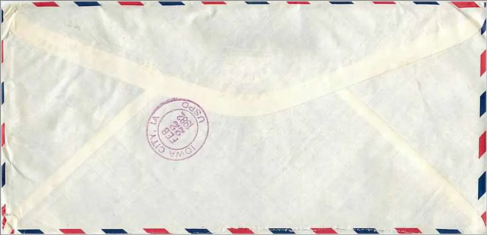 Shanghai — Luftpost an die University of Iowa — chinesische Stempel und Poststempel von Iowa City - Rückseite
