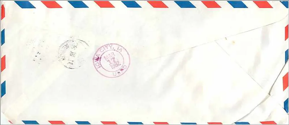 Antieke luchtfoto — Zuid-Korea — Universiteit van Iowa, Iowa City, VS - Achterkant