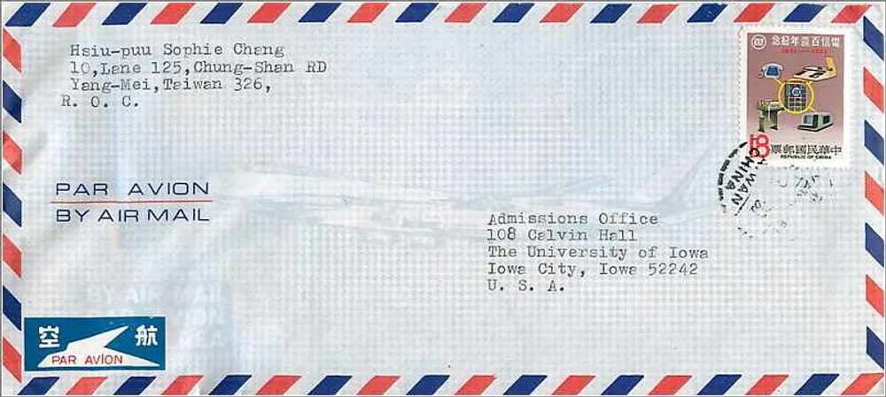 Luftpostbrief — chinesischer Stempel — an die Universität Iowa adressiert - Vorderseite
