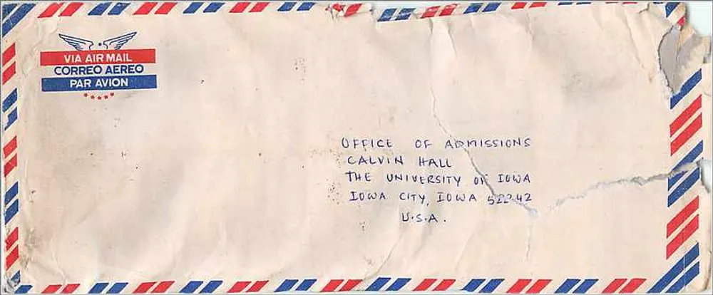 Indische Luftpostbriefhülse — Stempel und Poststempel — an die Universität Iowa, Iowa City, Vereinigte Staaten - Rückseite