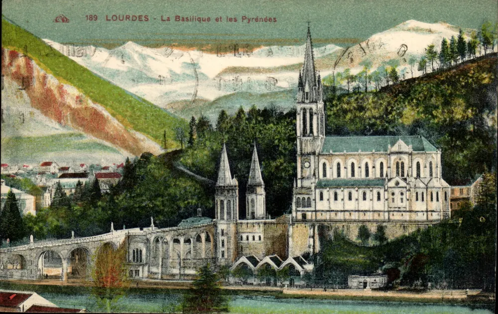 Lourdes - A Basílica e as Pirineus — Editor Léon Nav, n° 189 - Frente
