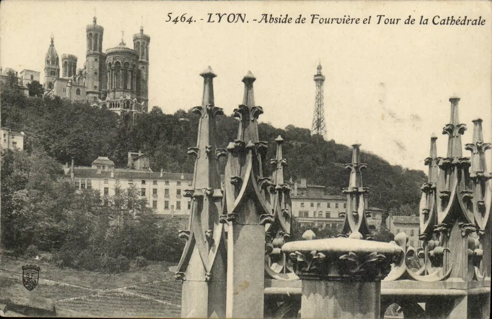 LYON - Abside de Fourvière e Torre da Catedral — Editor: Baudouin, n° 5464 - Frente
