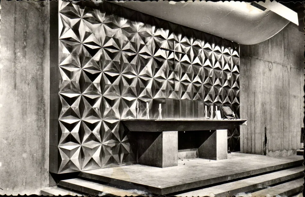 Sanctuaire de Lourdes — Basilique Saint-Pie X — Altar PAX CHRISTI — Verlag: Centre de Lourdes 1958 - Vorderseite